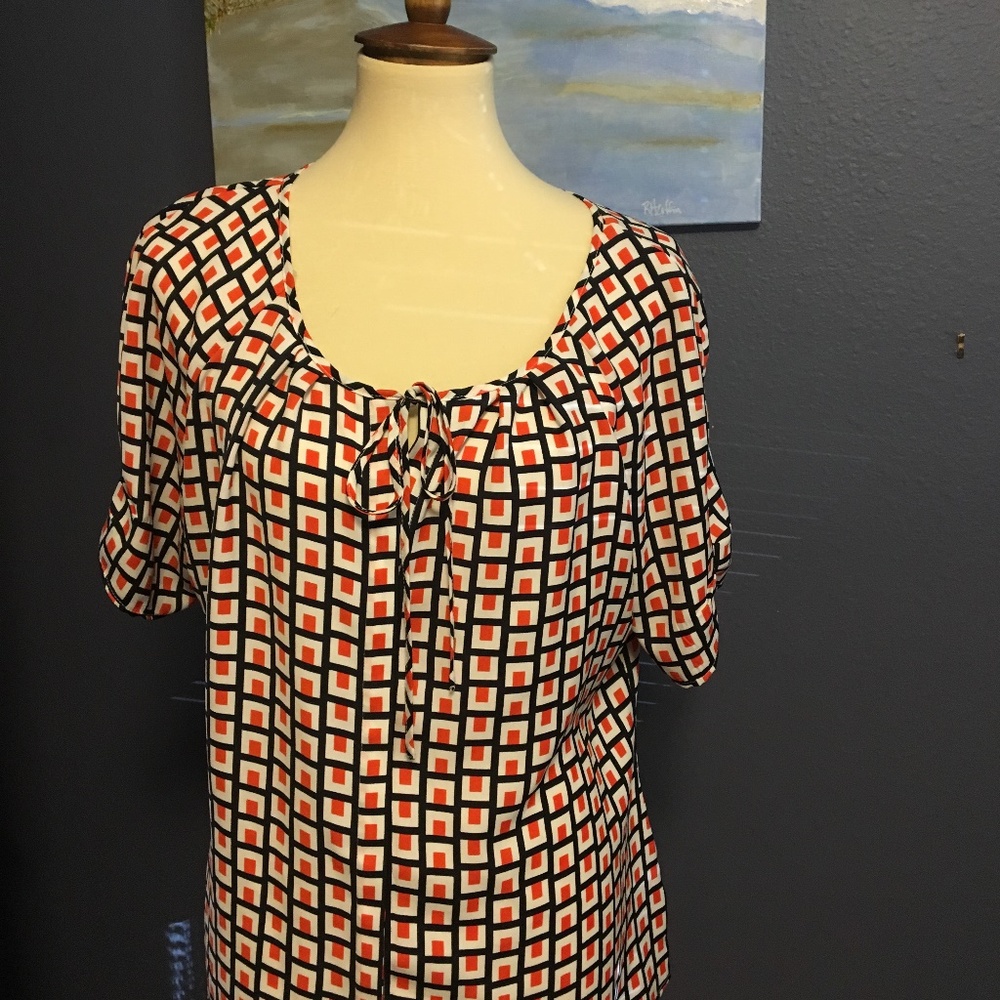 Cute! Print blouse for over jeans or under suits..